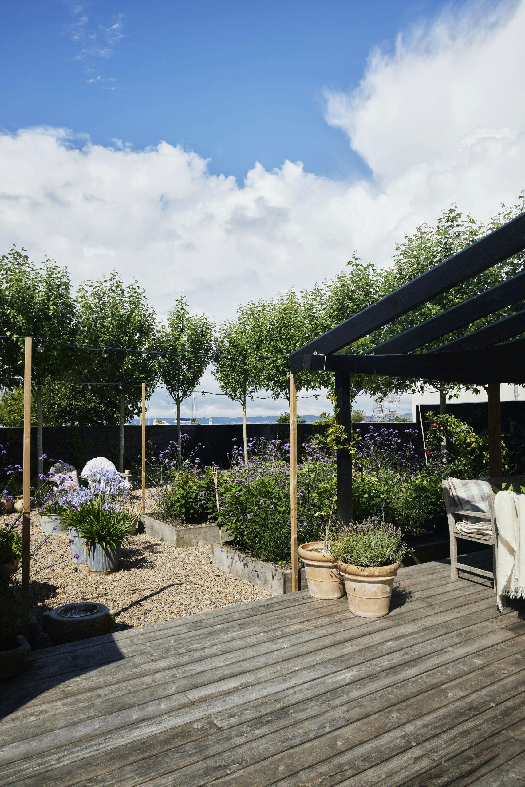 Bongusta240637 Uteplass i lune omgivelser